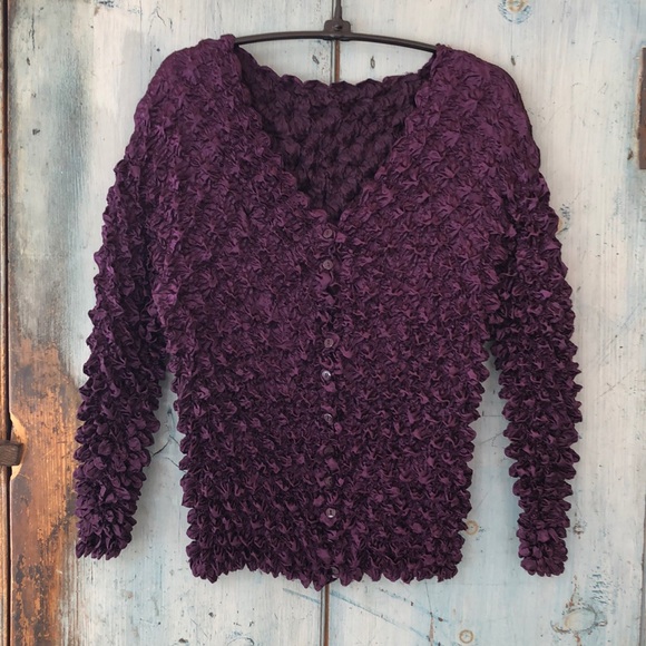 Tops - Deep purple “popcorn” top